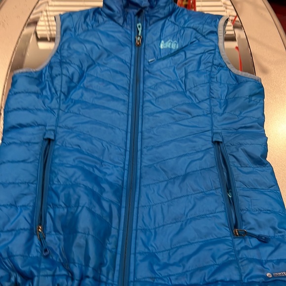 Rei puff vest small - Picture 2 of 4